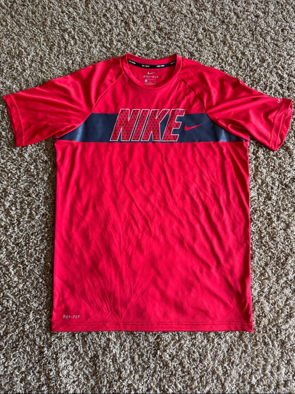 Nike Men’s Red Short Sleeve Logo Performance Tee